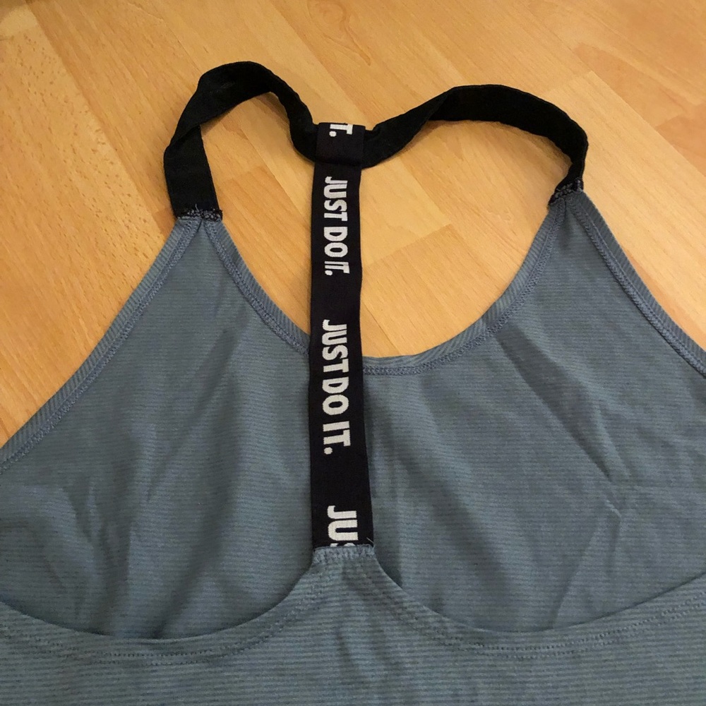 Nike tank